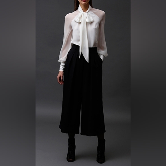 Elegant Black Culottes for Women - Picture 2 of 10